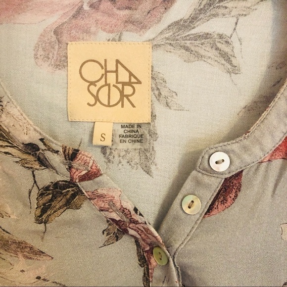 Chaser Floral Bell Sleeve Drawstring Top - Picture 4 of 7